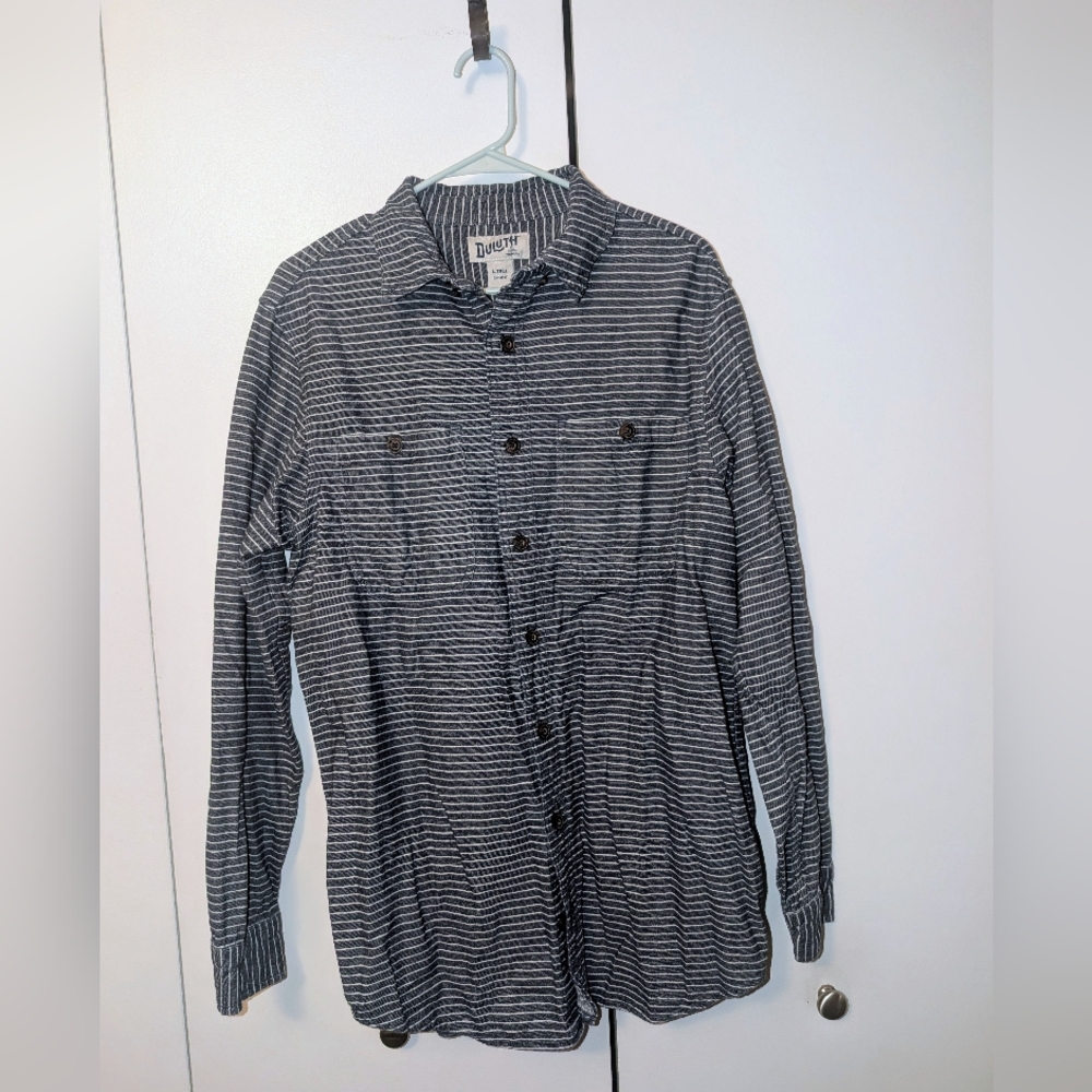 Duluth Trading Company Large Tall Slim Fit Cotton Button Down Navy Cream Stripe